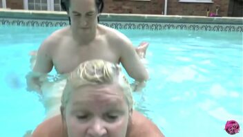 Bbw Sex In Pool