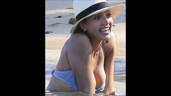 Jessica Alba Hot Tits