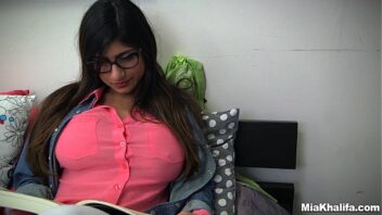 Mia Khalifa Dildo