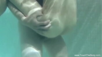 Under Water Sex