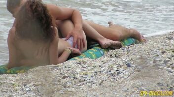 Beach Voyeur Tits