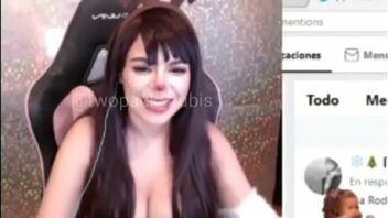 Twitch Nackt