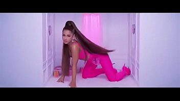 Ariana Grande Sexy Dance