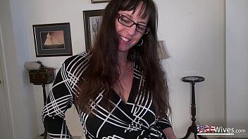 Busty Mature Porn Pics