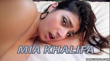 Mia Khalifa Blowjob