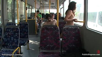 Nackte Frauen Im Bus