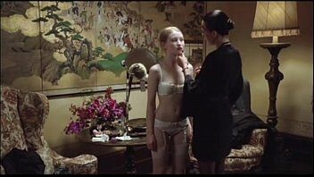 Emily Browning Sex